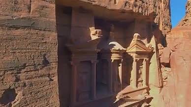 旅行沙漠古典建筑航拍拍摄自然风光景色视频的预览图
